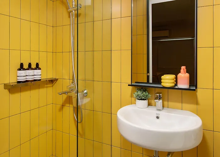 Lyf Malate Managed By The Ascott Limited 3* マニラ市